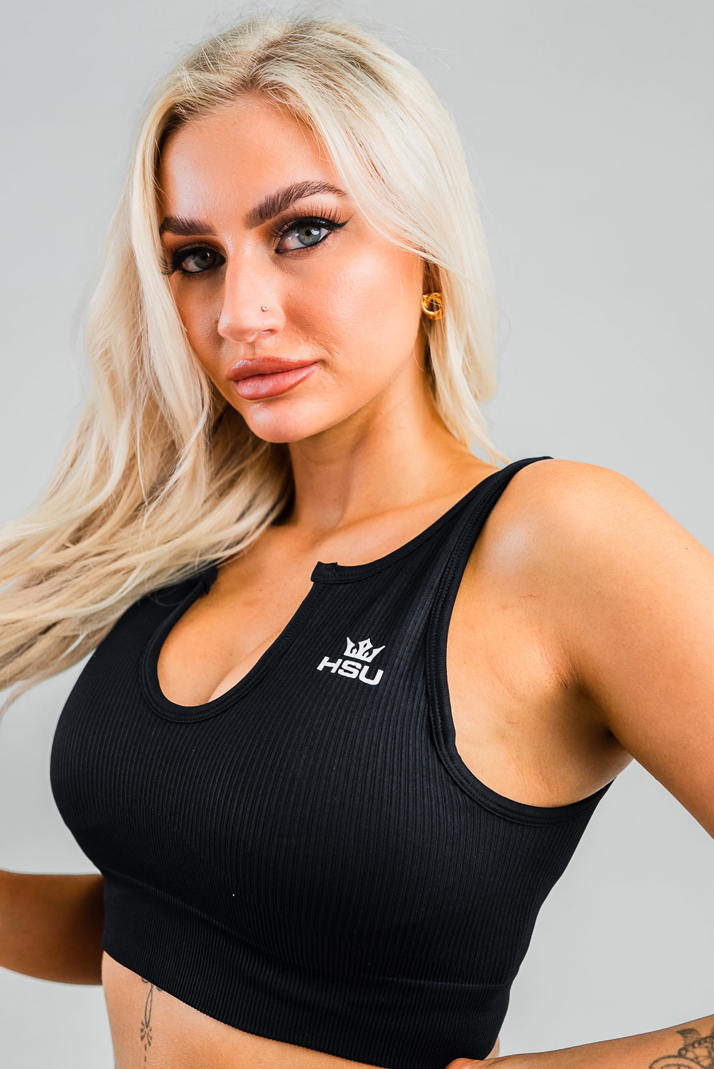 RIBBED CROP SS x BLACK